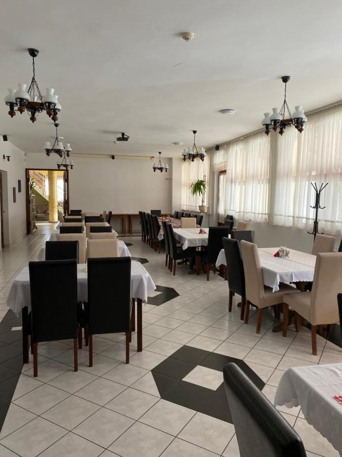 Tiszaparti Rokonok Kisköre Extérieur photo