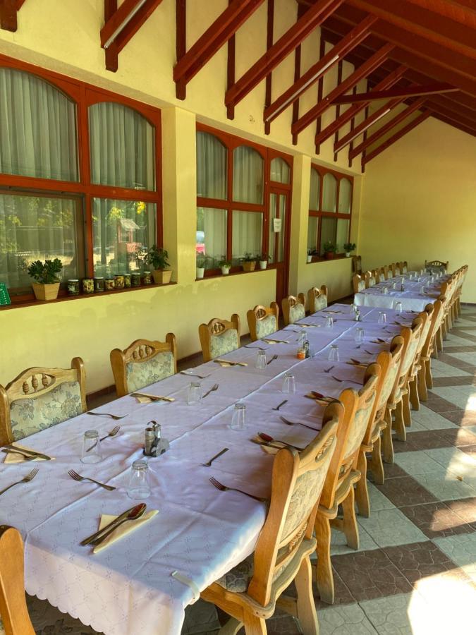 Tiszaparti Rokonok Kisköre Extérieur photo
